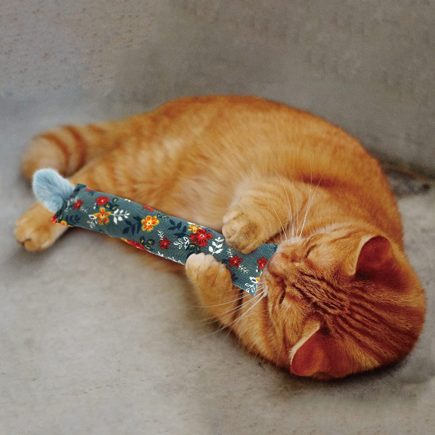 2 Pack Natural Interactive Catnip & Silvervine Cat Kicker with Feathers, Bite Resistant Chew Toy, Crinkle Kicker, Accessories for Indoor Cat, Premium Corduroy Floral